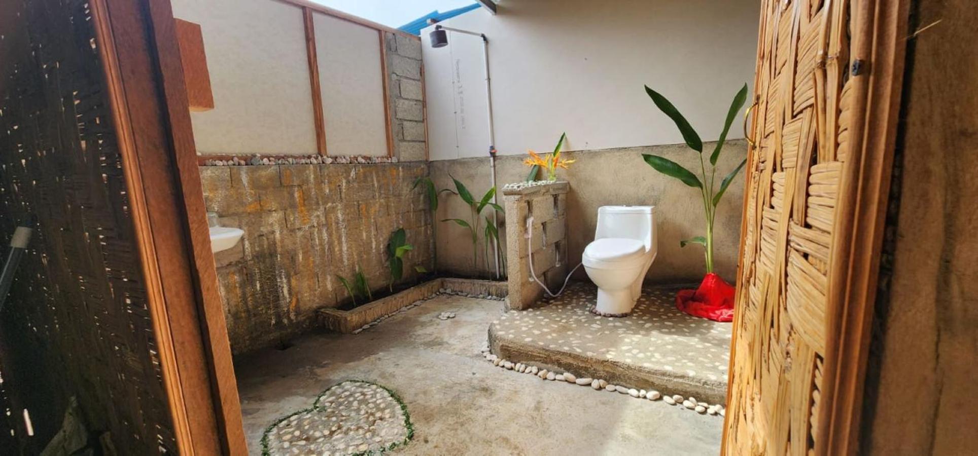 Pondok Wisata Noah Likupang Bagian luar foto