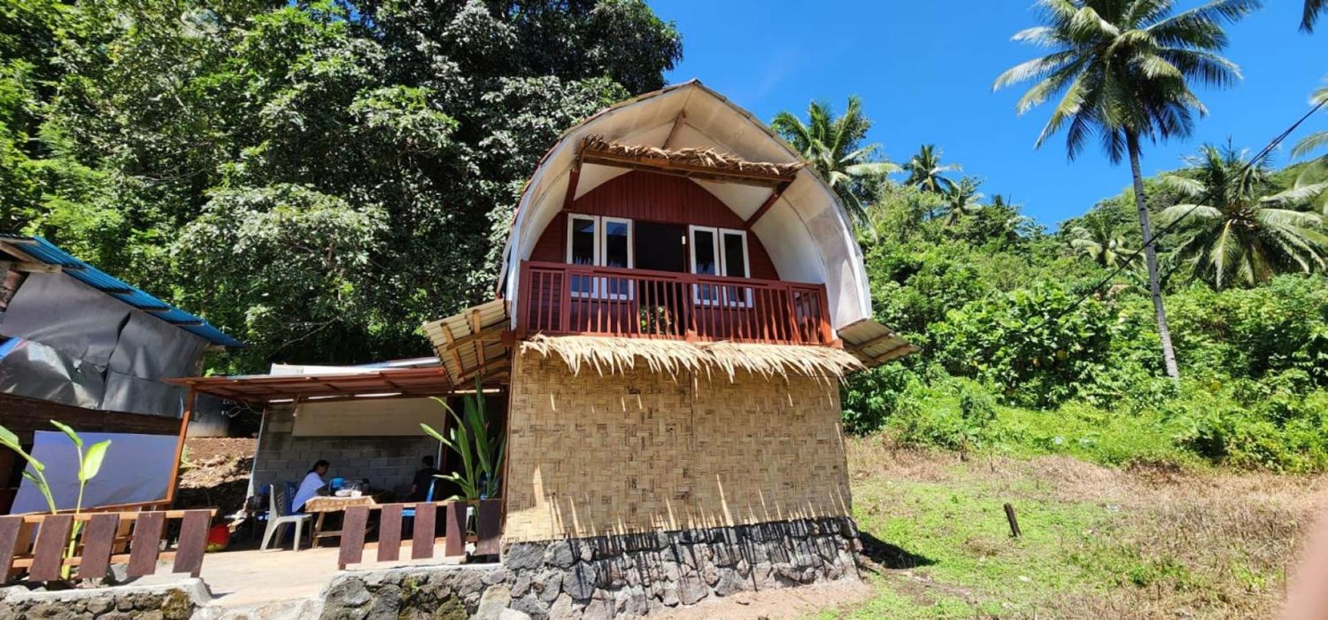 Pondok Wisata Noah Likupang Bagian luar foto