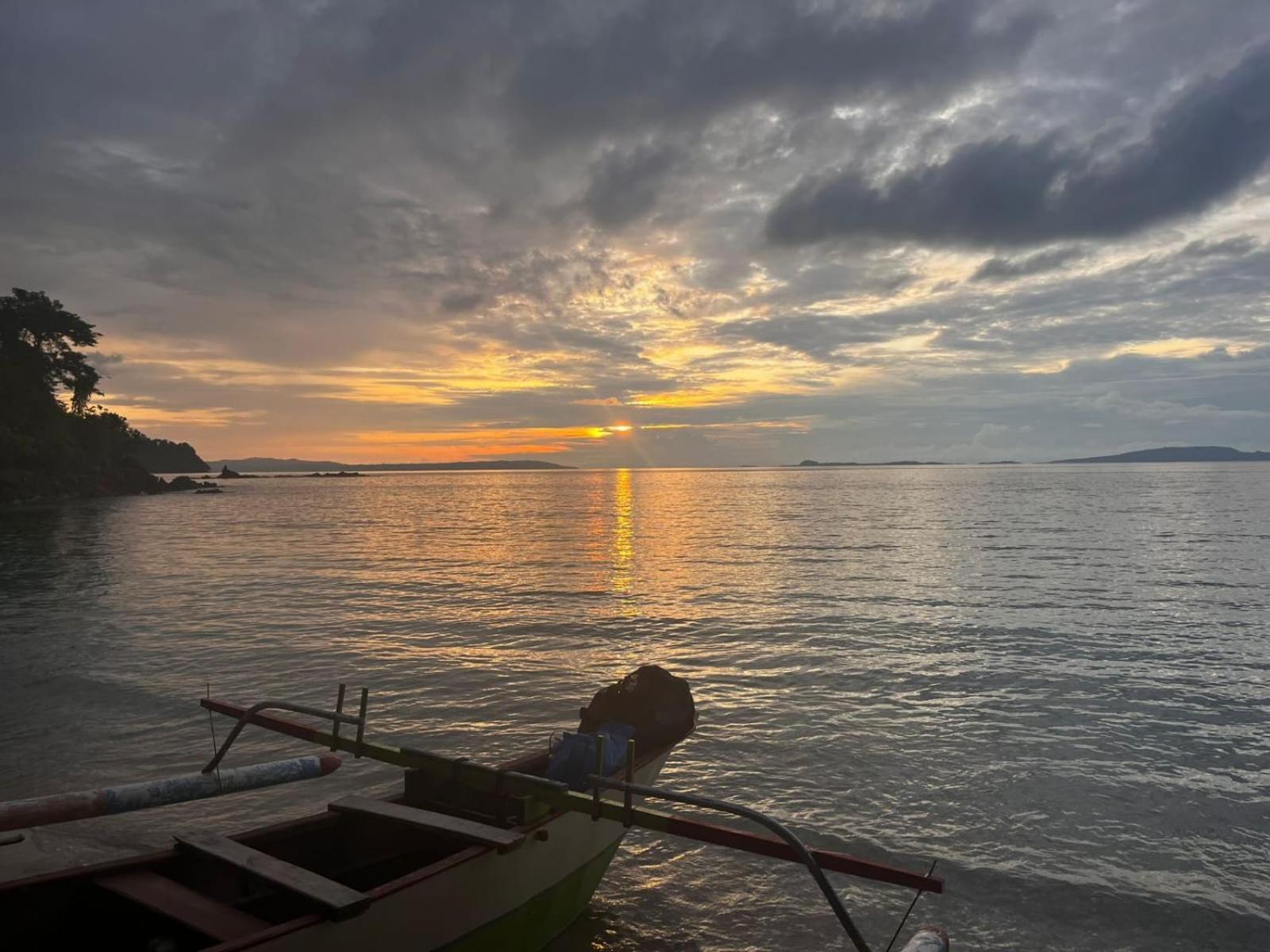 Pondok Wisata Noah Likupang Bagian luar foto